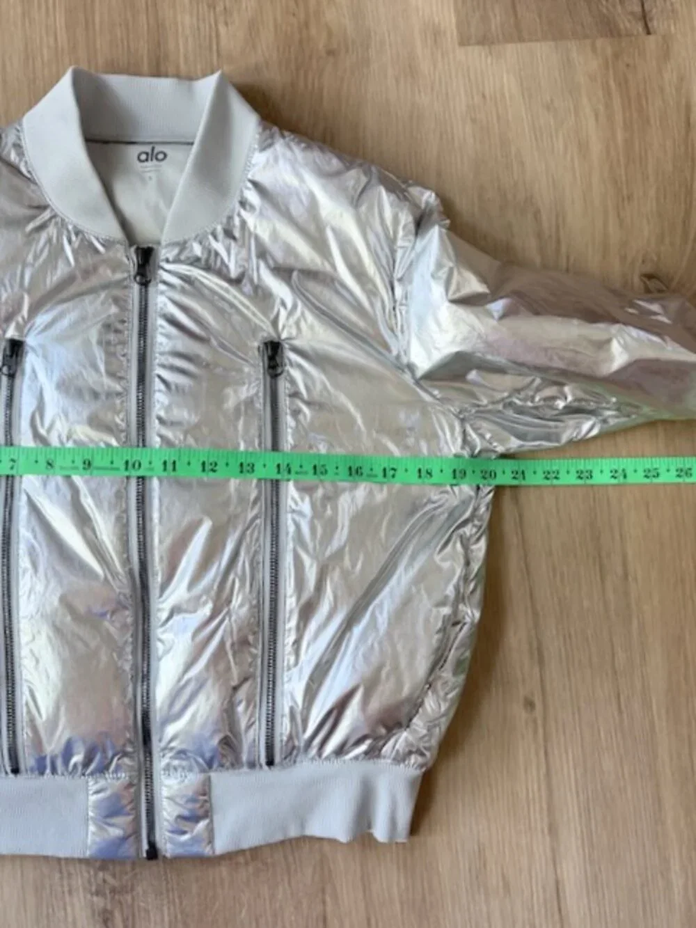 Alo Yoga Off Duty Silver Metallic Bomber S